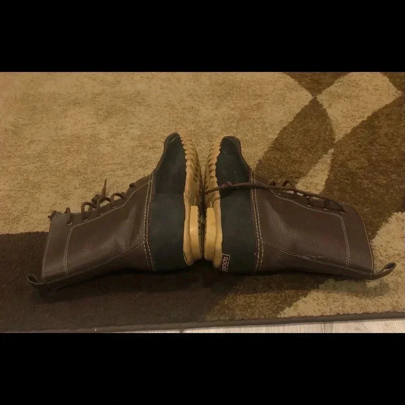 Sorto rain boot-black and brown-sz 8 - Picture 5 of 6